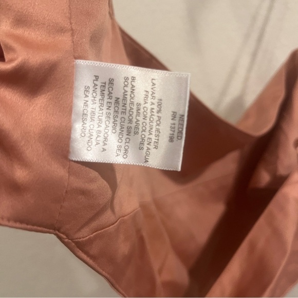 NWT Danielle Bernstein gold scarf top size medium tie back cropped - Picture 7 of 8